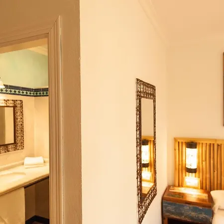 100% Fun Hotel 2*