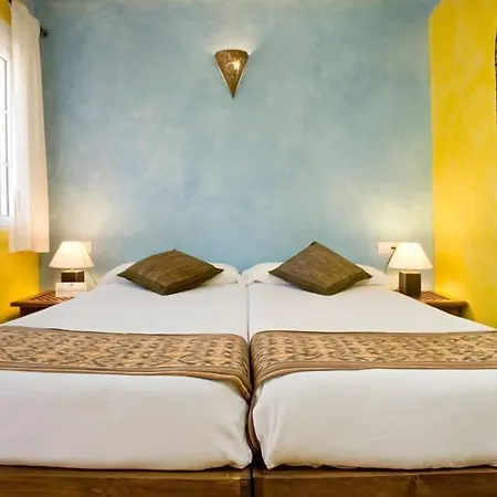 100% Fun Hotell Tarifa