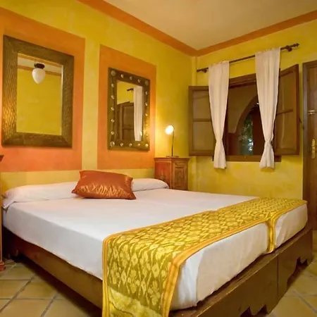 100% Fun Hotell