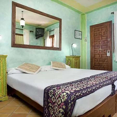 Hotell 100% Fun