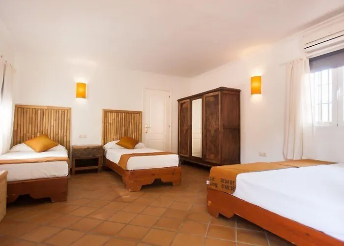 Hotell 100% Fun