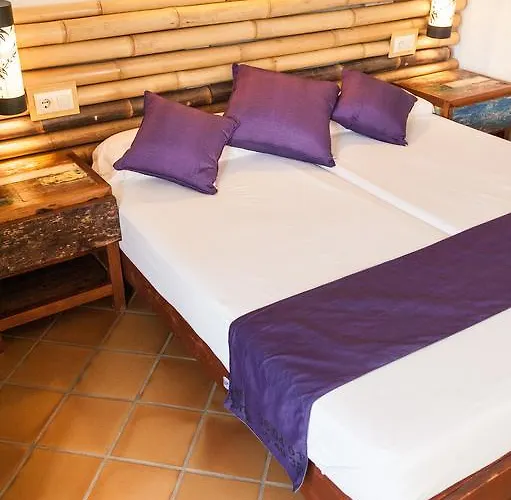 100% Fun Hotel Tarifa