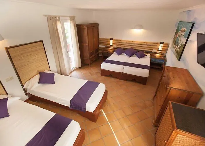 Hotel 100% Fun 2*