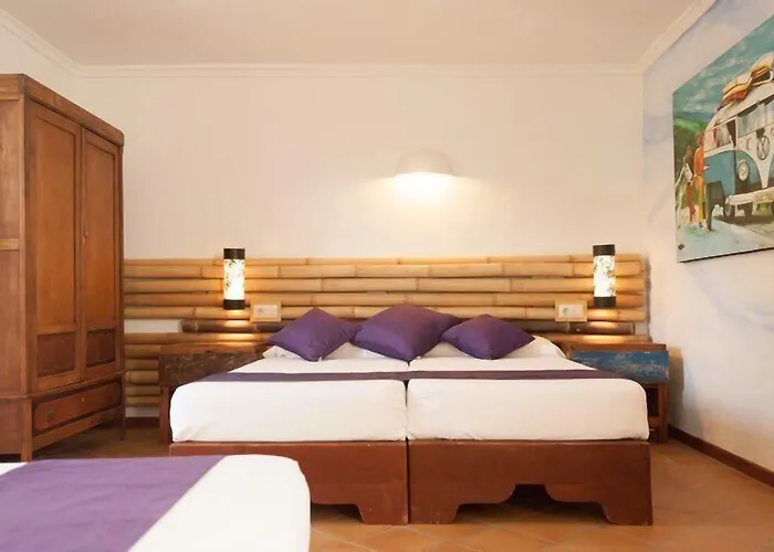 100% Fun Hotel